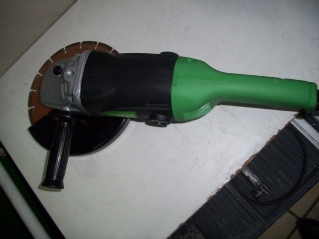Outils - MEULEUSE HITACHI 230 mm